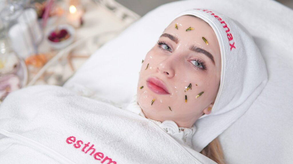 Teen Skin 101: Your Ultimate Guide to Building a Confident, Healthy Skincare Routine